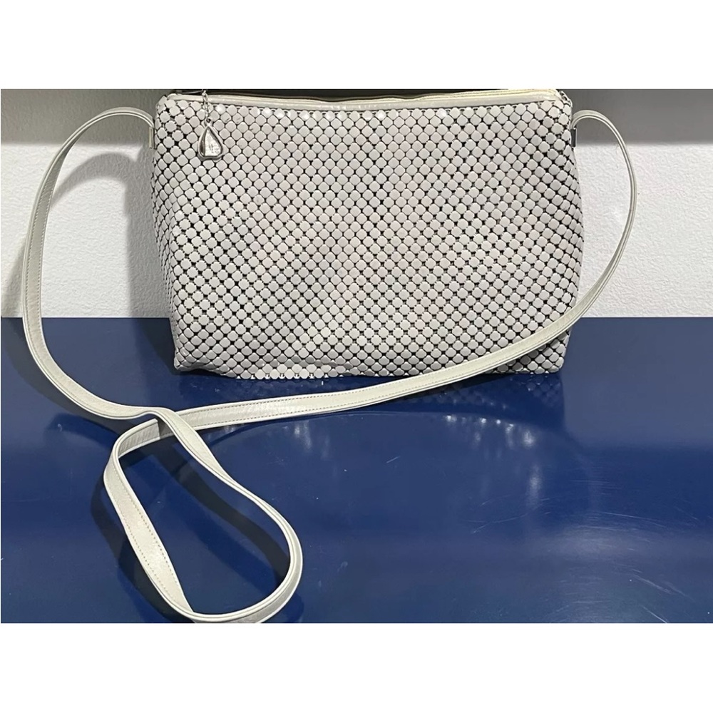 Whiting & Davis Gray Mesh Crossbody Purse Bag Metal Silver Vintage 70s 80s
